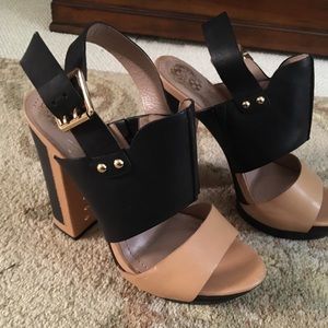 Vince Camuto heels NWOT